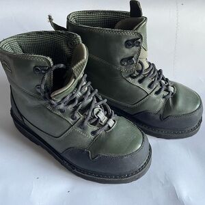 L.L.Bean Kid's Youth Leather Boots Size 4 Vibram sole Angler Wading Fly Fishing